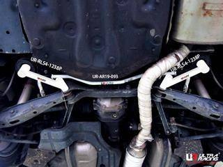 [Obr.: 11/68/38/5-lexus-is200-rs200-ultraracing-4-point-rear-lower-braces-1238-1761301371.jpg]